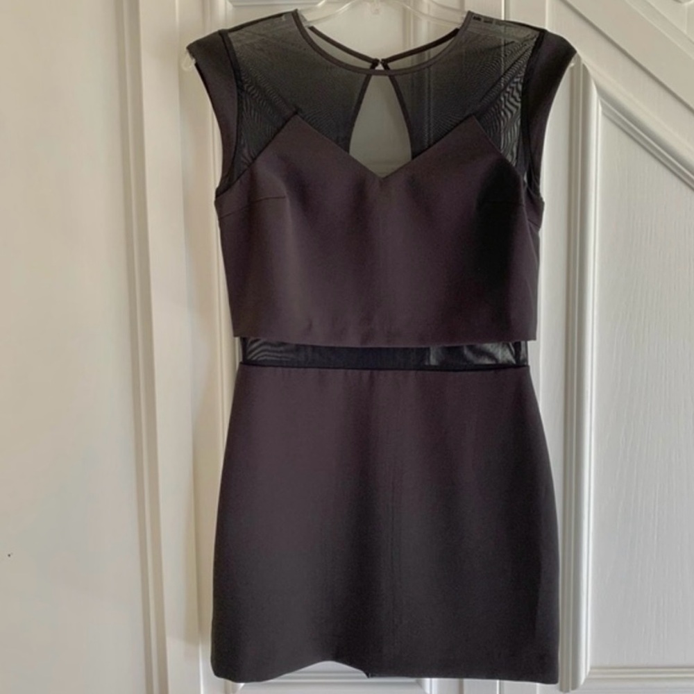 Elegant Black Sleeveless Dress